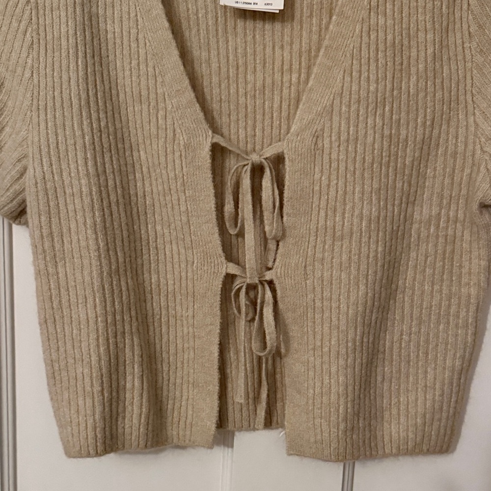 H&M Cream Knit Cardigan - Picture 3 of 4